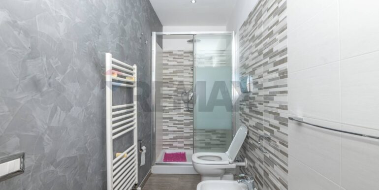 20250919170716-977977-14