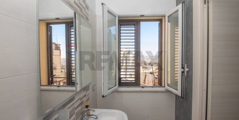 20250919170723-977977-16