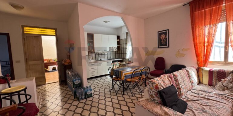 20250919183358-985976-7