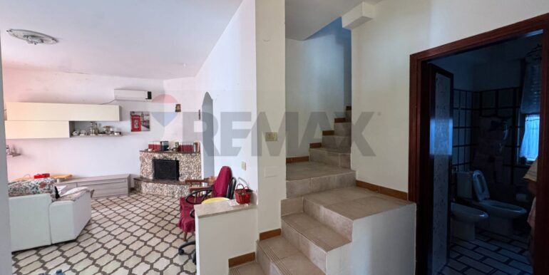 20250919183404-985976-9