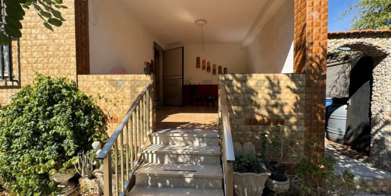 20250919183410-985976-11