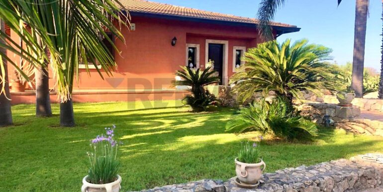 2025092062216-986014-8