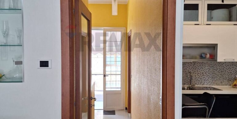 2025092085908-986018-7