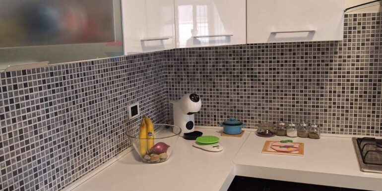 2025092085917-986018-10