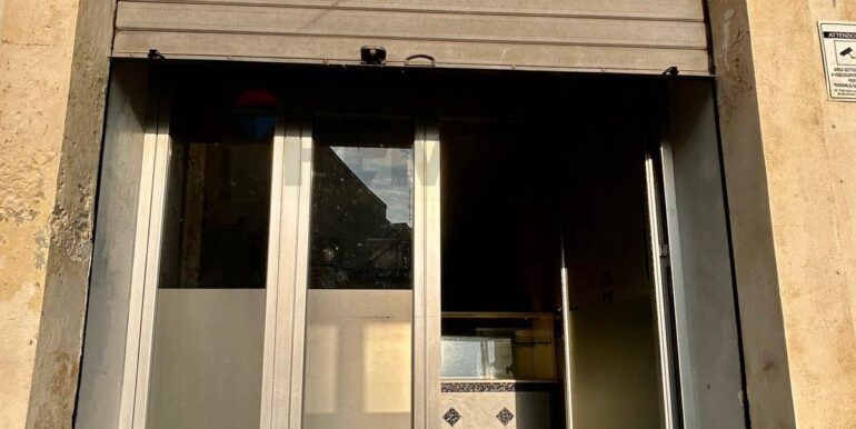 20250921201808-986093-15