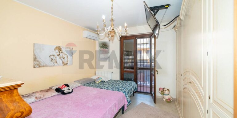 20250922104907-986155-18