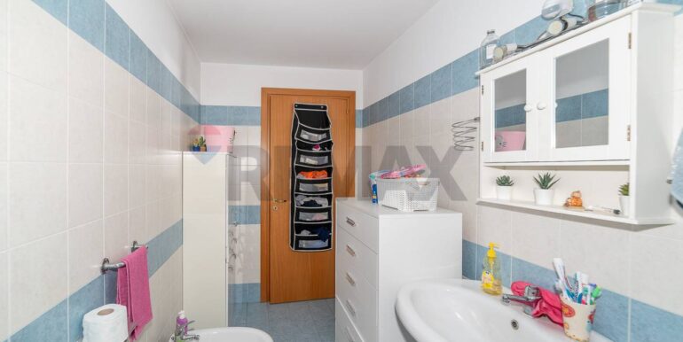 20250922104923-986155-23