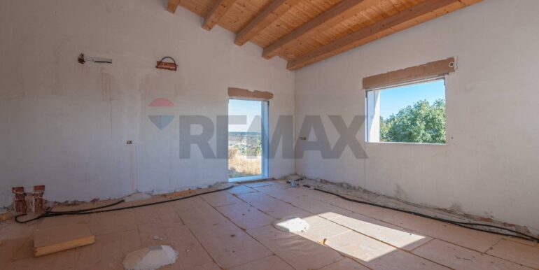 20250922161019-972764-12