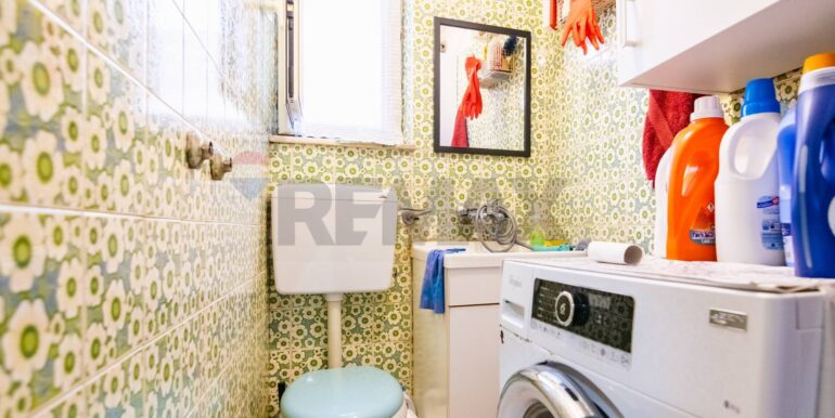 20250922170550-986328-12