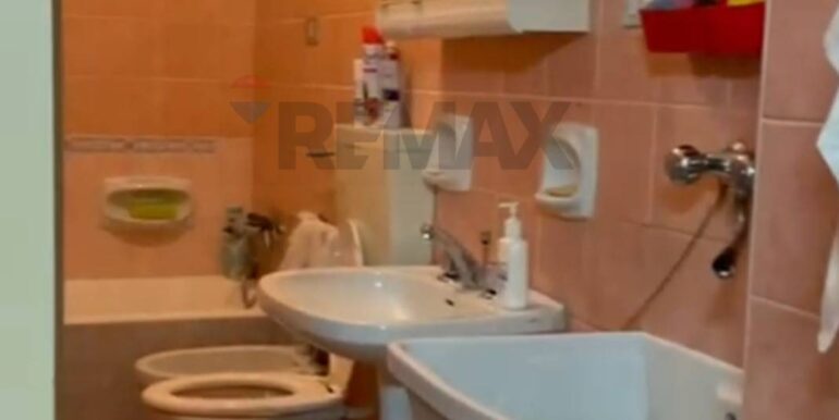 2025092275018-986114-5