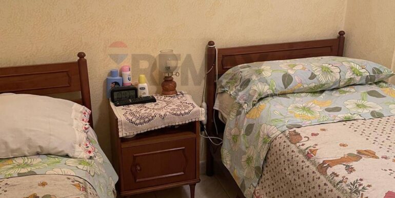 2025092275026-986114-8