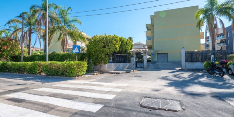 20250923101209-986004-2