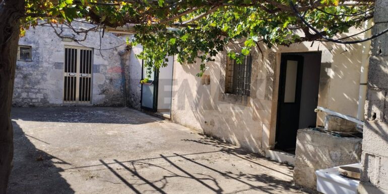 20250923181225-986601-15