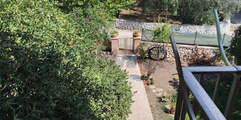 20250923230852-986645-4