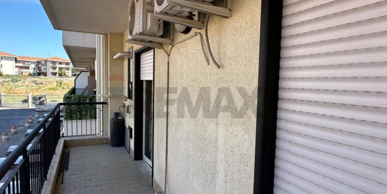 20250924174802-987085-15