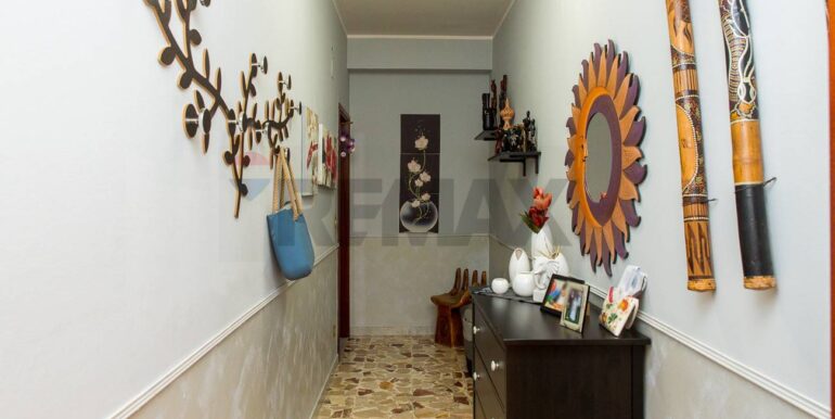 20250924182706-987099-6