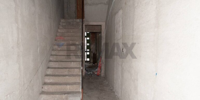 20250924190707-986638-6