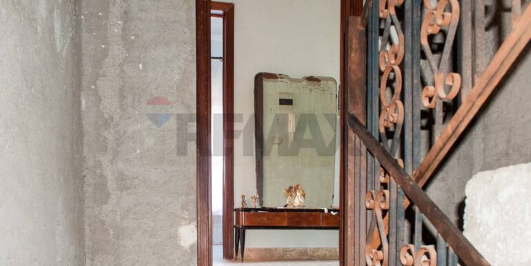 20250924190714-986638-8