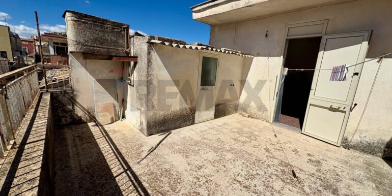 20250925190605-986480-12