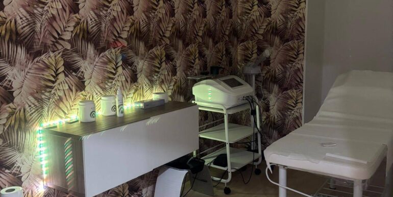 20250926123441-987876-7