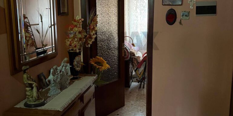 20250926180351-985911-3