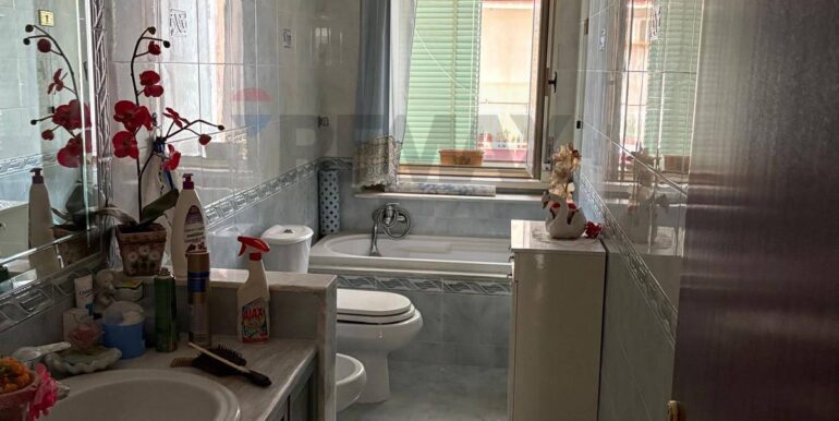 20250926180412-985911-10