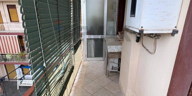 20250926180418-985911-12