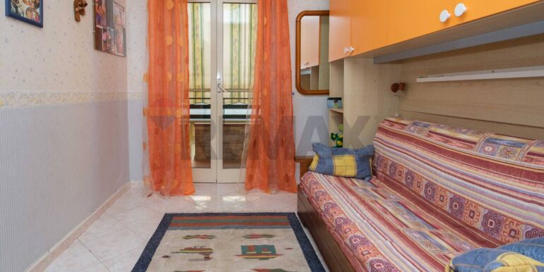 20250926182118-988747-12