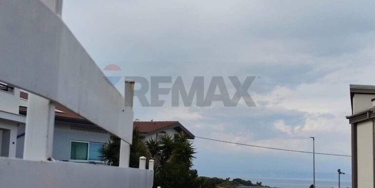 20250927110659-988805-15