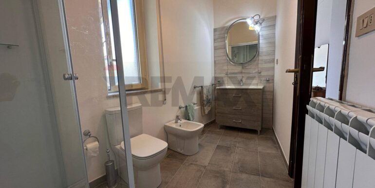 20250927180606-987872-14