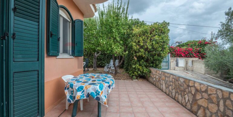 20250929120306-988946-6