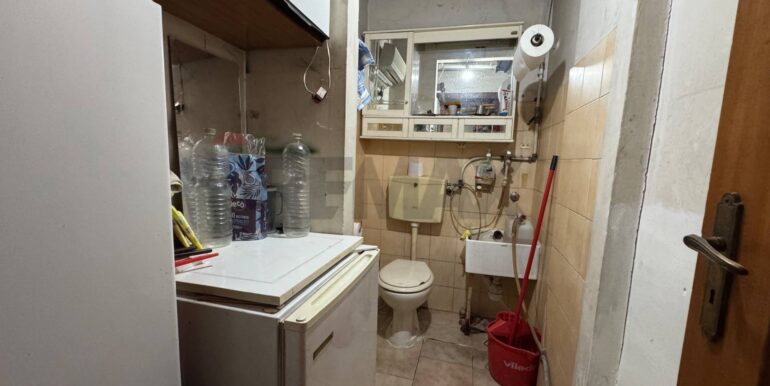 20250929165245-987626-7