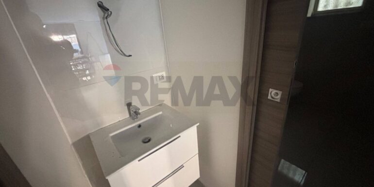 20250929185911-989101-2