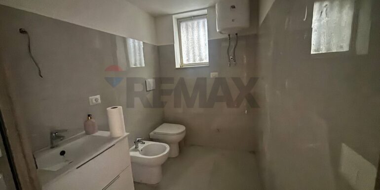 20250929185911-989101-5