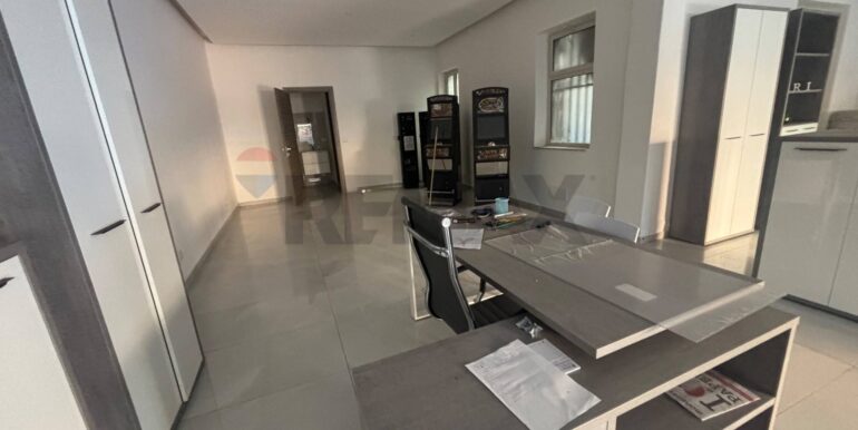 20250929185912-989101-9