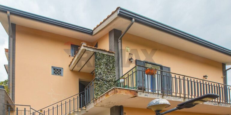 20250929212633-989111-6