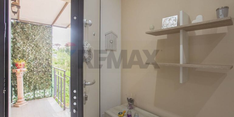 20250929212646-989111-10