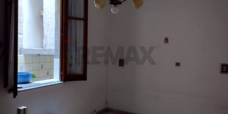 20250929214315-983603-7