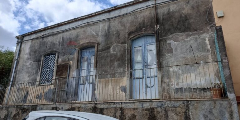 2025093010833-989406-1