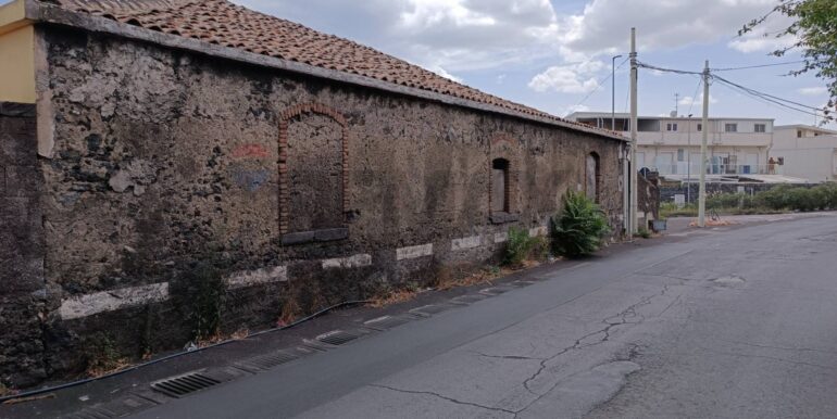 2025093010837-989406-2