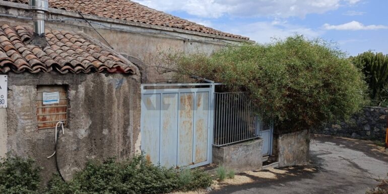 2025093010844-989406-4