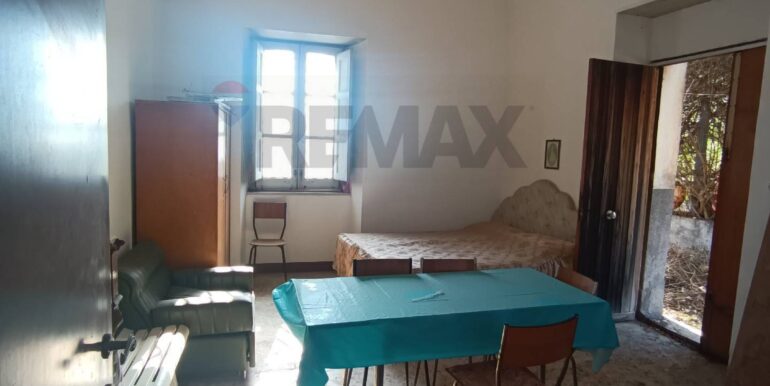 2025093010919-989406-14