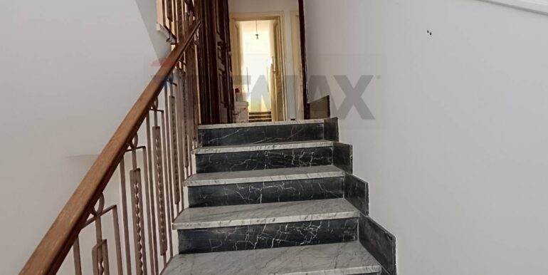 20250930125035-989534-7