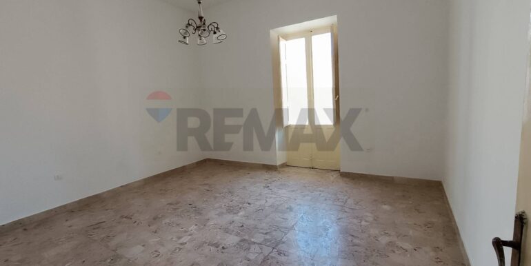 20250930125041-989534-9