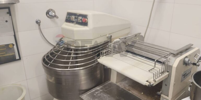 20250930181908-990739-12