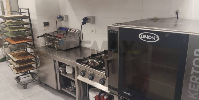 20250930181936-990739-19