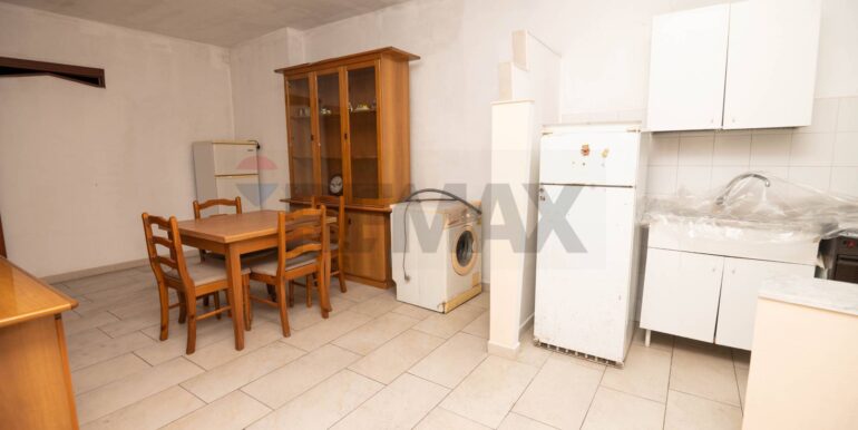 20250930184315-990759-12