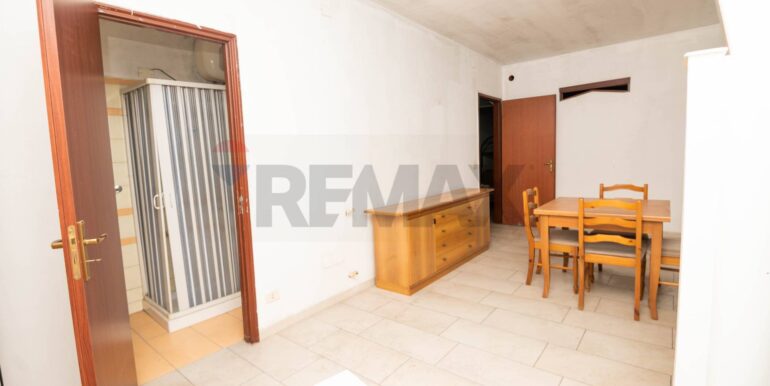 20250930184315-990759-14