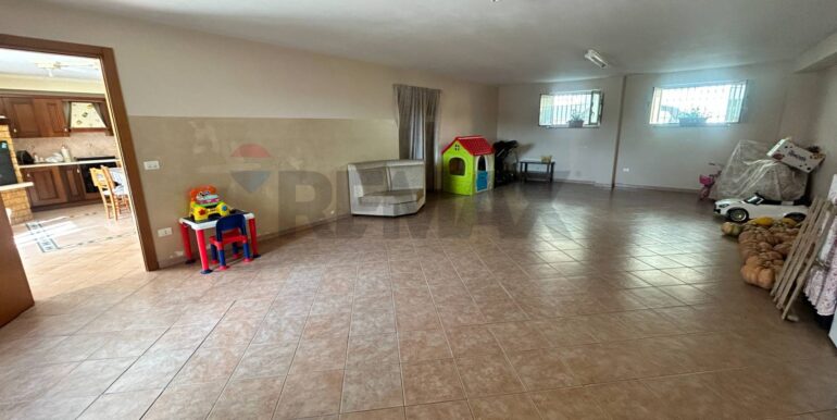 20250930190811-987471-4