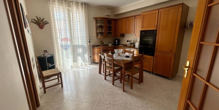 20250930190846-987471-14